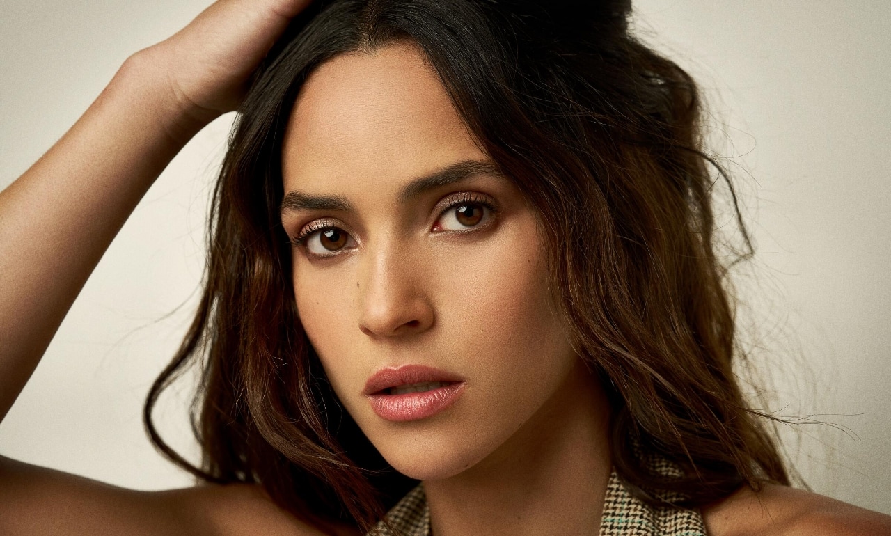 Adria Arjona en el elenco de The Thomas Crown Affair, de Michael B. Jordan  - Hollywood Reporter, image size:1280x770